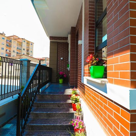 Hotel Peroni Korcza Zewnętrze zdjęcie