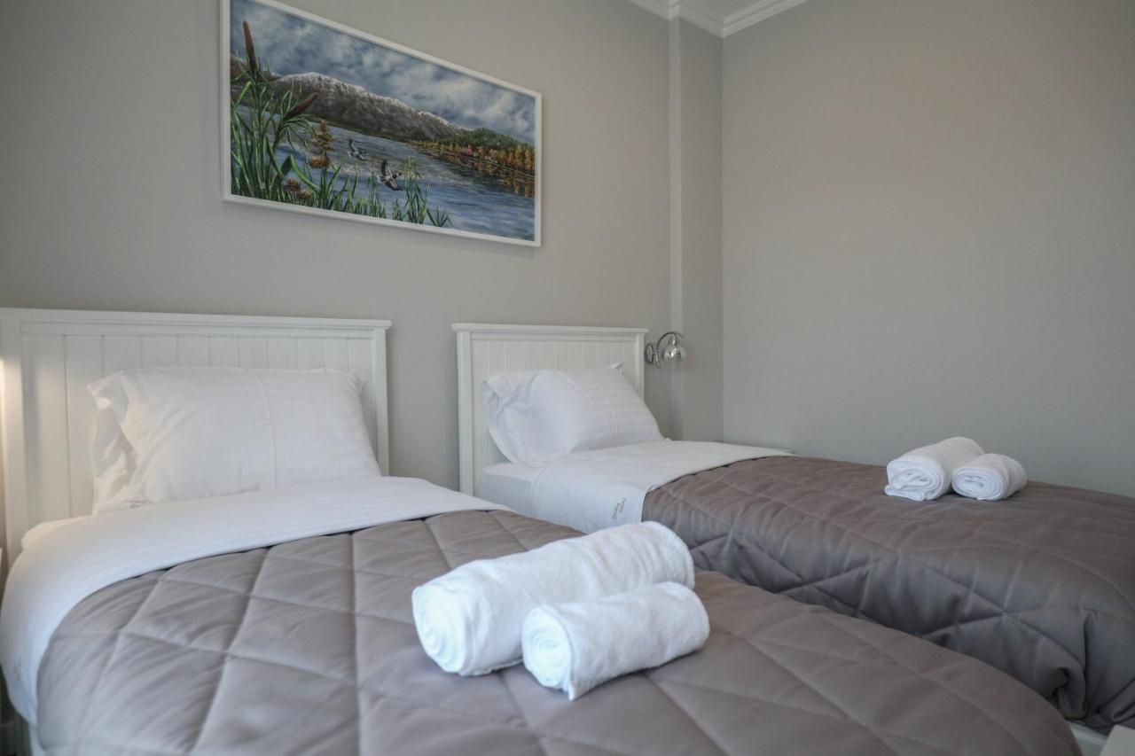 Hotel Peroni Korcza Zewnętrze zdjęcie